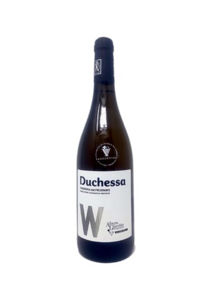 Duchessa, the Passerina wine