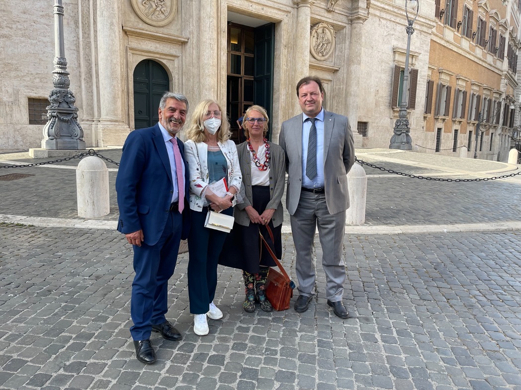 Felicita Back Home arriva al Parlamento Italiano