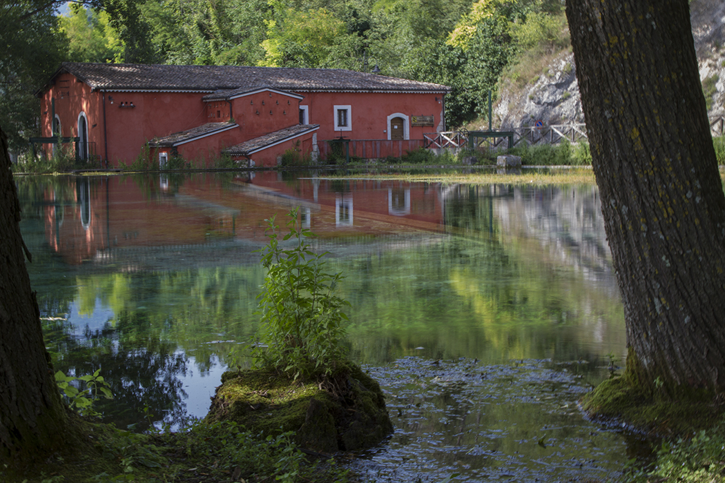 Fontechiari. Trekking dei tre castelli e un lago