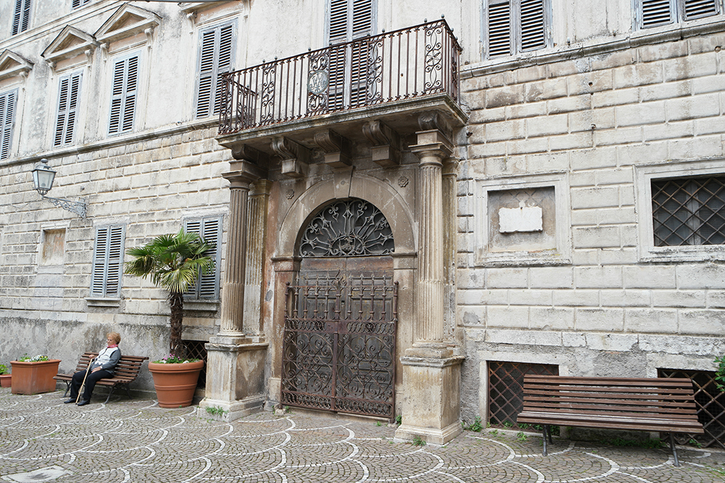 Fiuggi. Palazzo Falconi