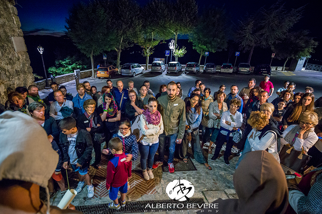 Fumone- Esperienze speciali trekk in notturna by Alberto Bevere