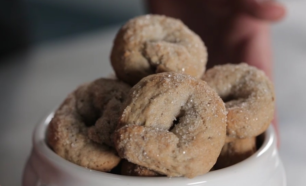 Fumone- le ciambelline al vino