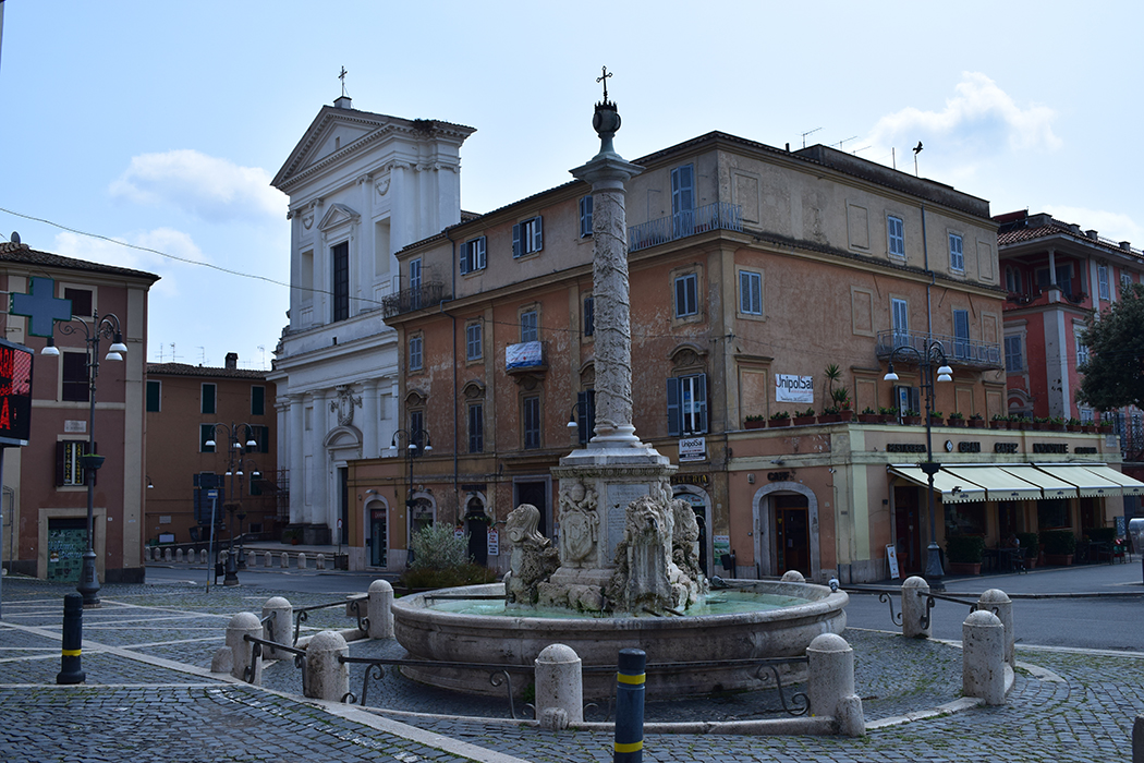 Genzano di Roma. Fontana della Colonna