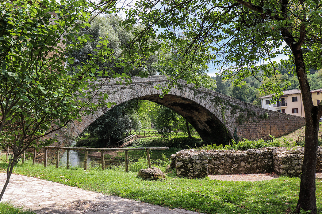 Subiaco. Ponte sul fiume Aniene