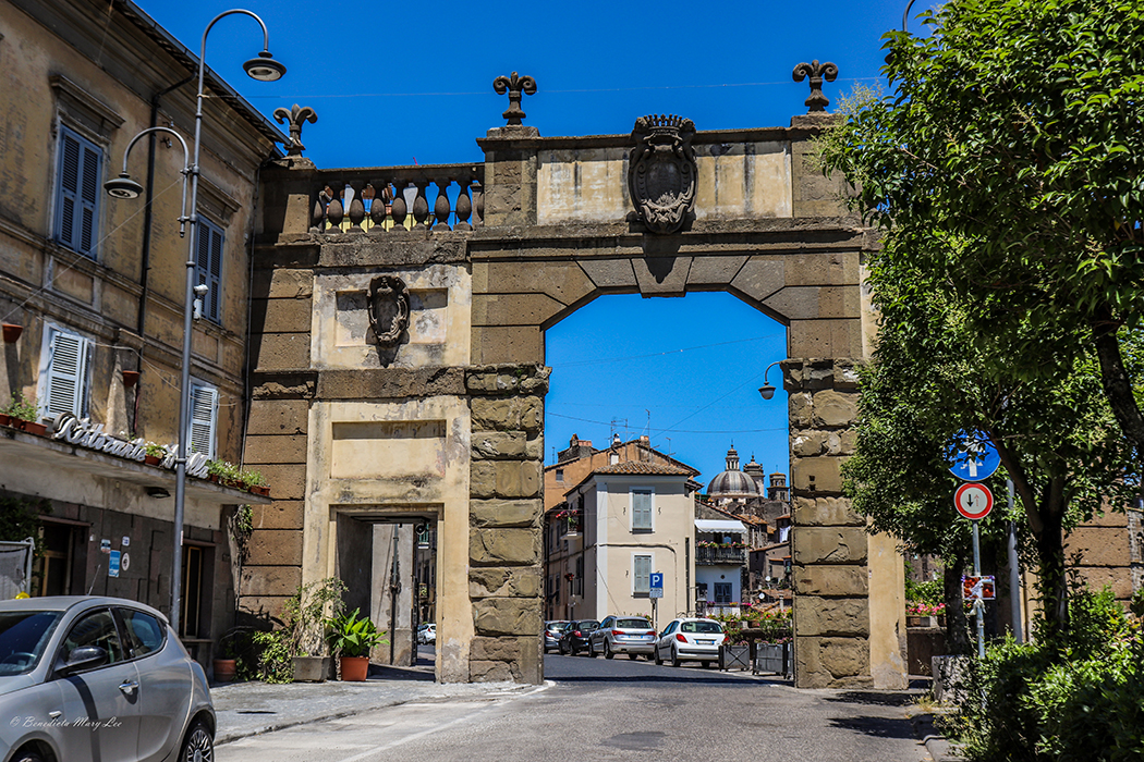 Ronciglione. Porta Romana