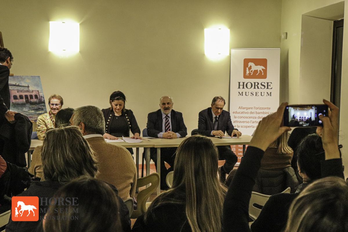 Presentazione libro oltre la Grande Muraglia