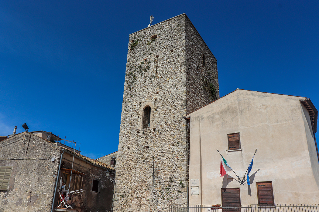 Montopoli di Sabina. Torre Ugonesca