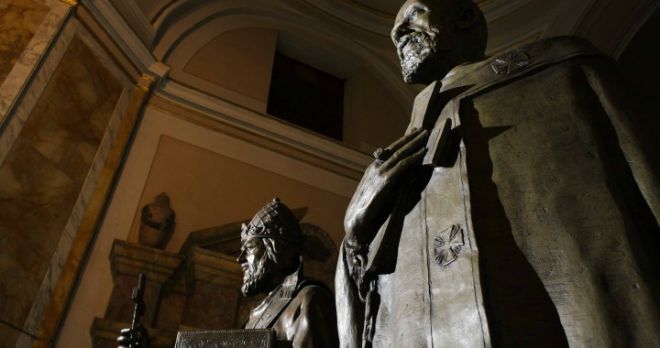 Pope Ormisda and Pope Silverio together forever