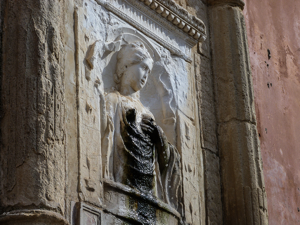 Militello in Val di Catania. Fontana della Zizza