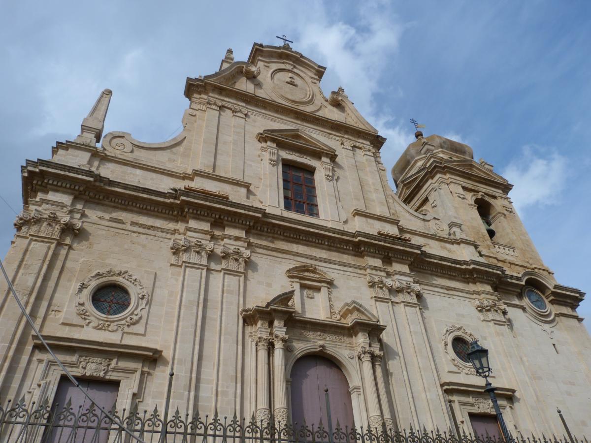 Militello in Val di Catania. Chiesa Madre di San Nicolò e del Santissimo Salvatore