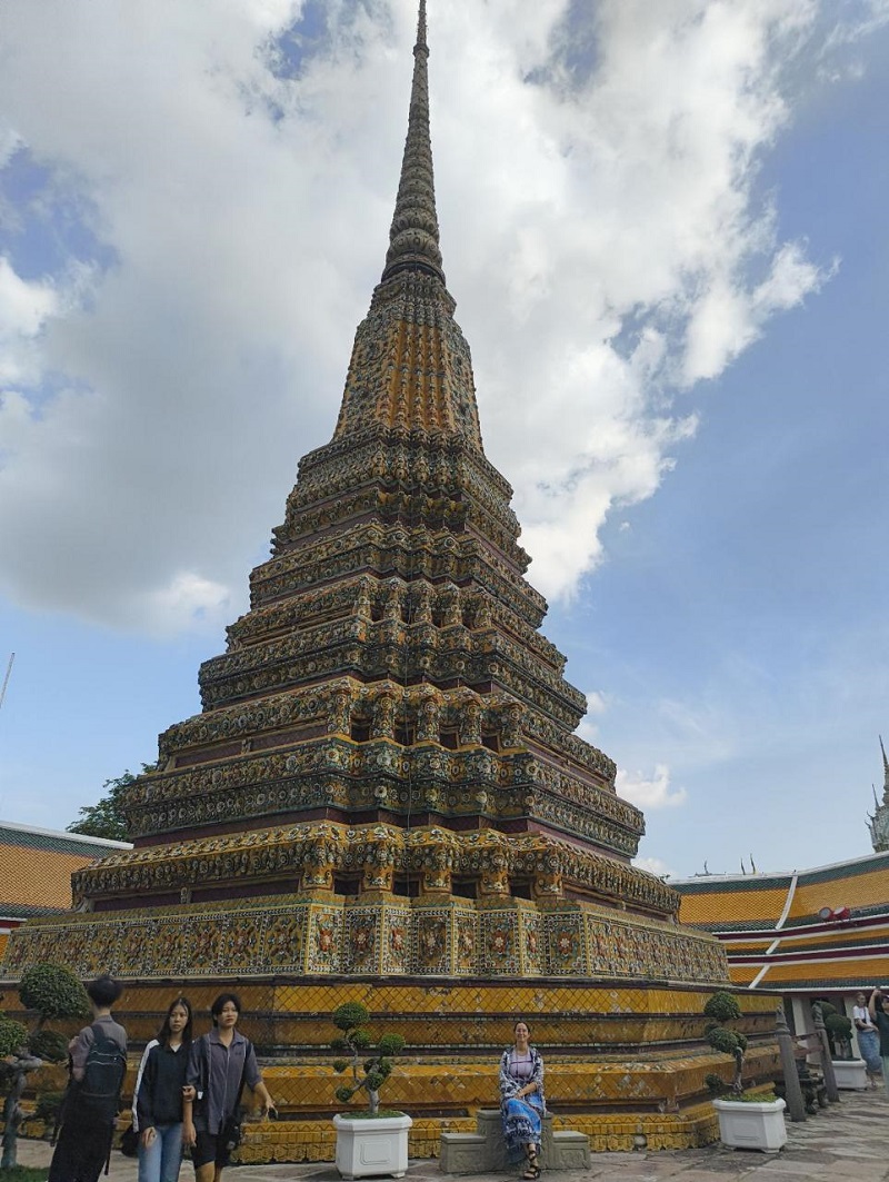 Let's discover Asia with Alessia's journey