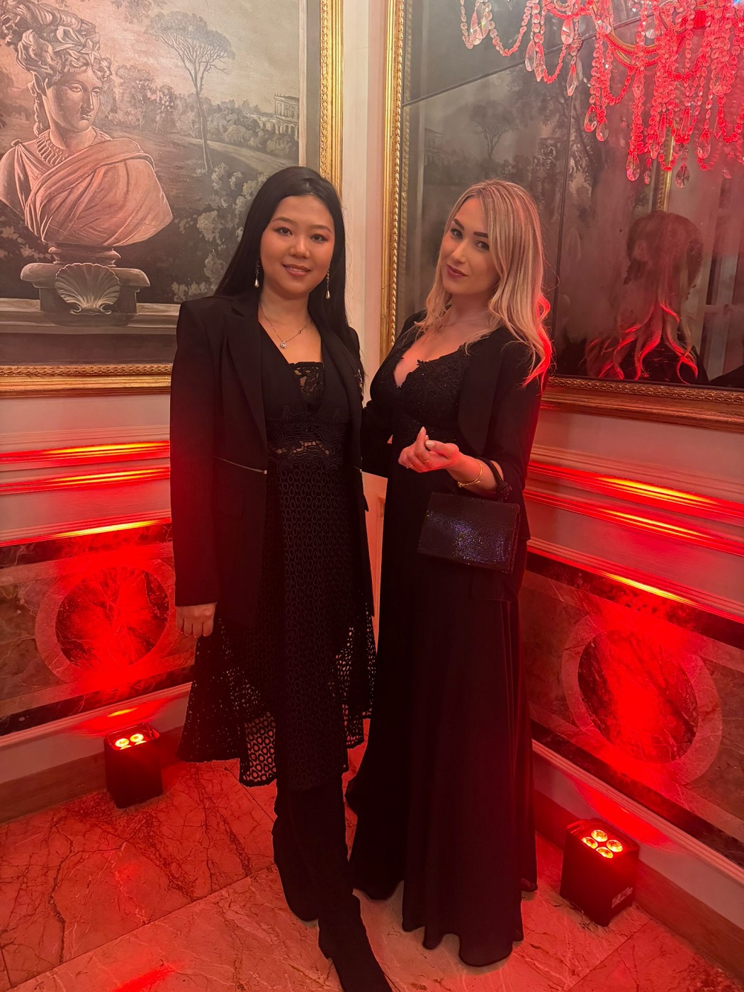 Maria e Amelie all'Ambasciata Cinese Capodanno Cinese, festa della Primavera
