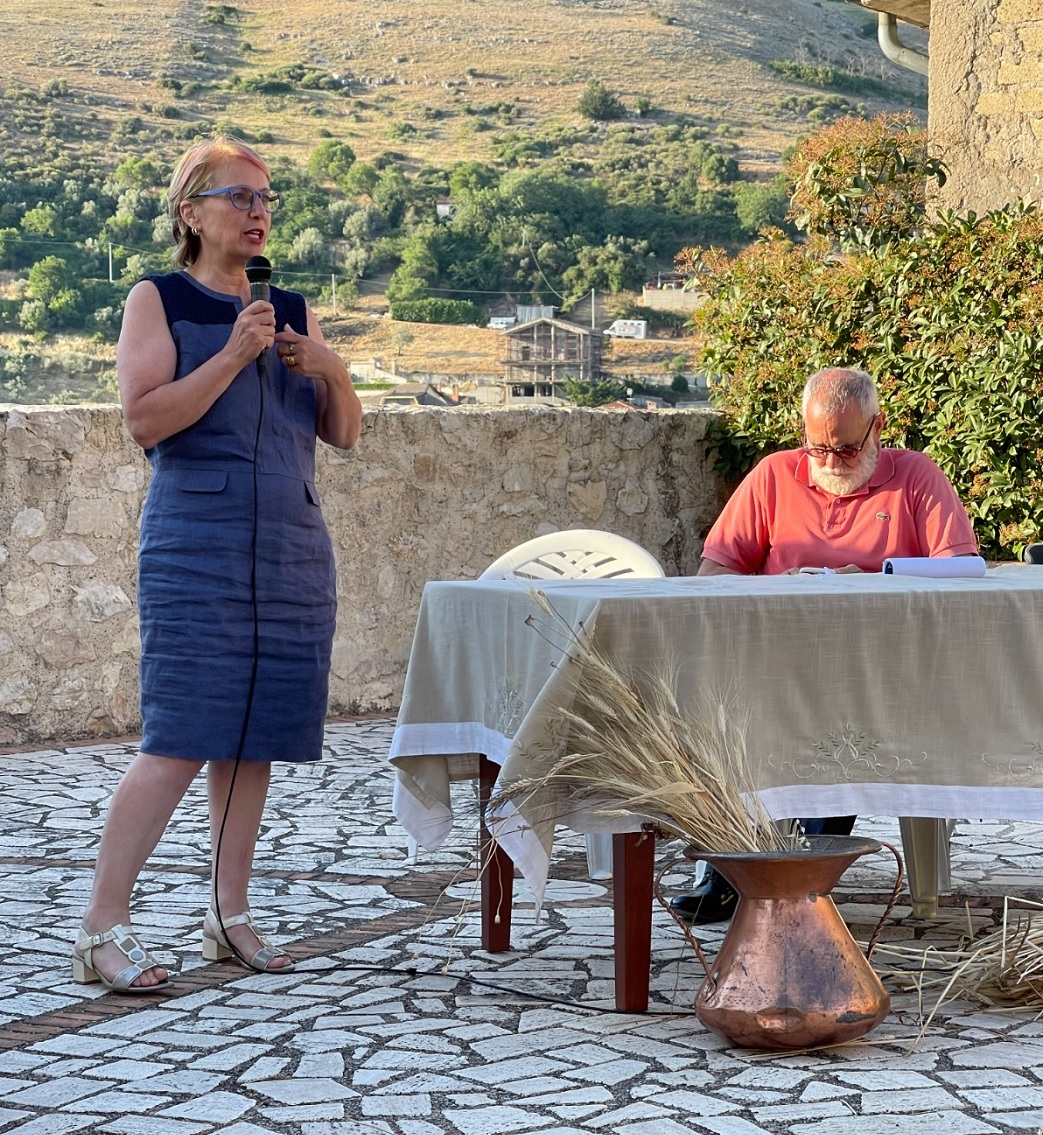 The poet-chef Salvatore Tassa launches the R’entra in Acuto