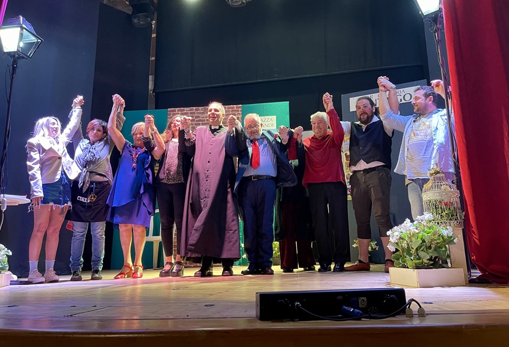 Actors' Roars Theatre Award