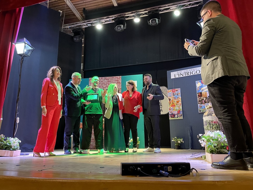 Actors' Roars Theatre Award