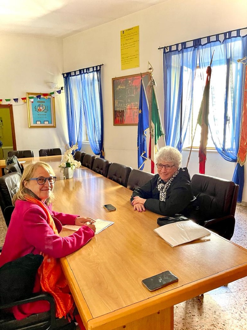 Kaaren Pace Pierce Town Ambassador di Sgurgola