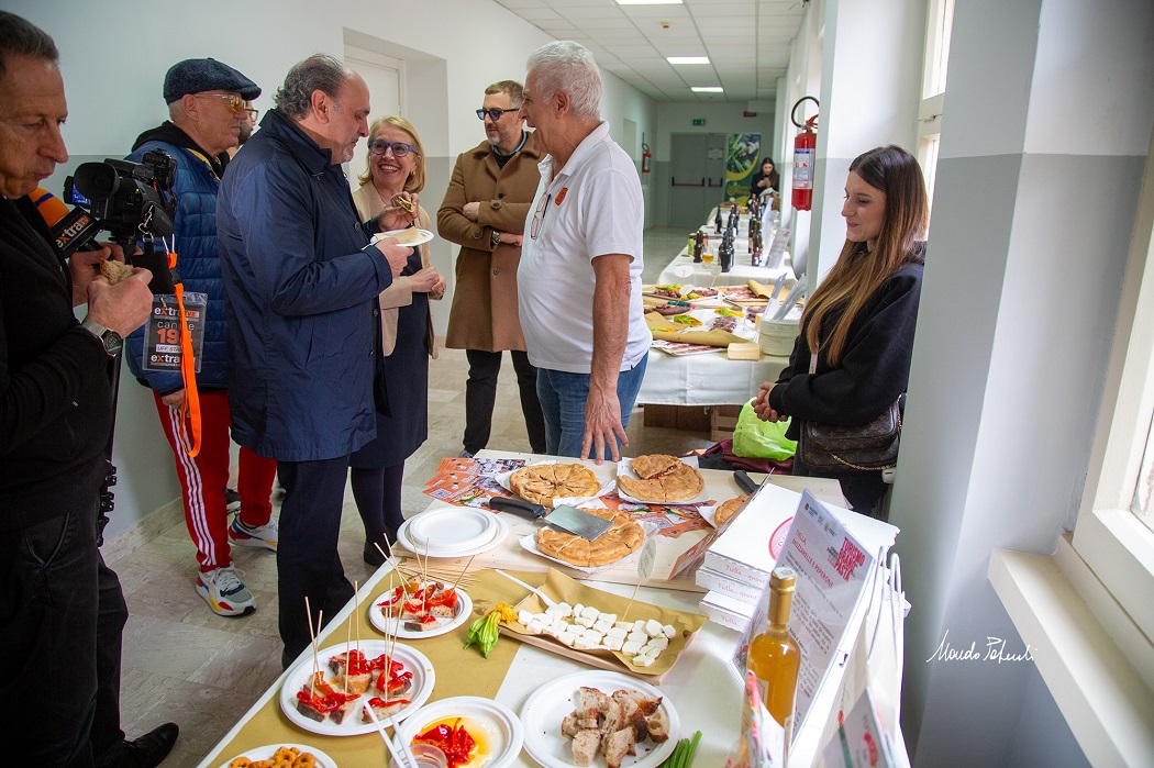 Modello Donna Vittori