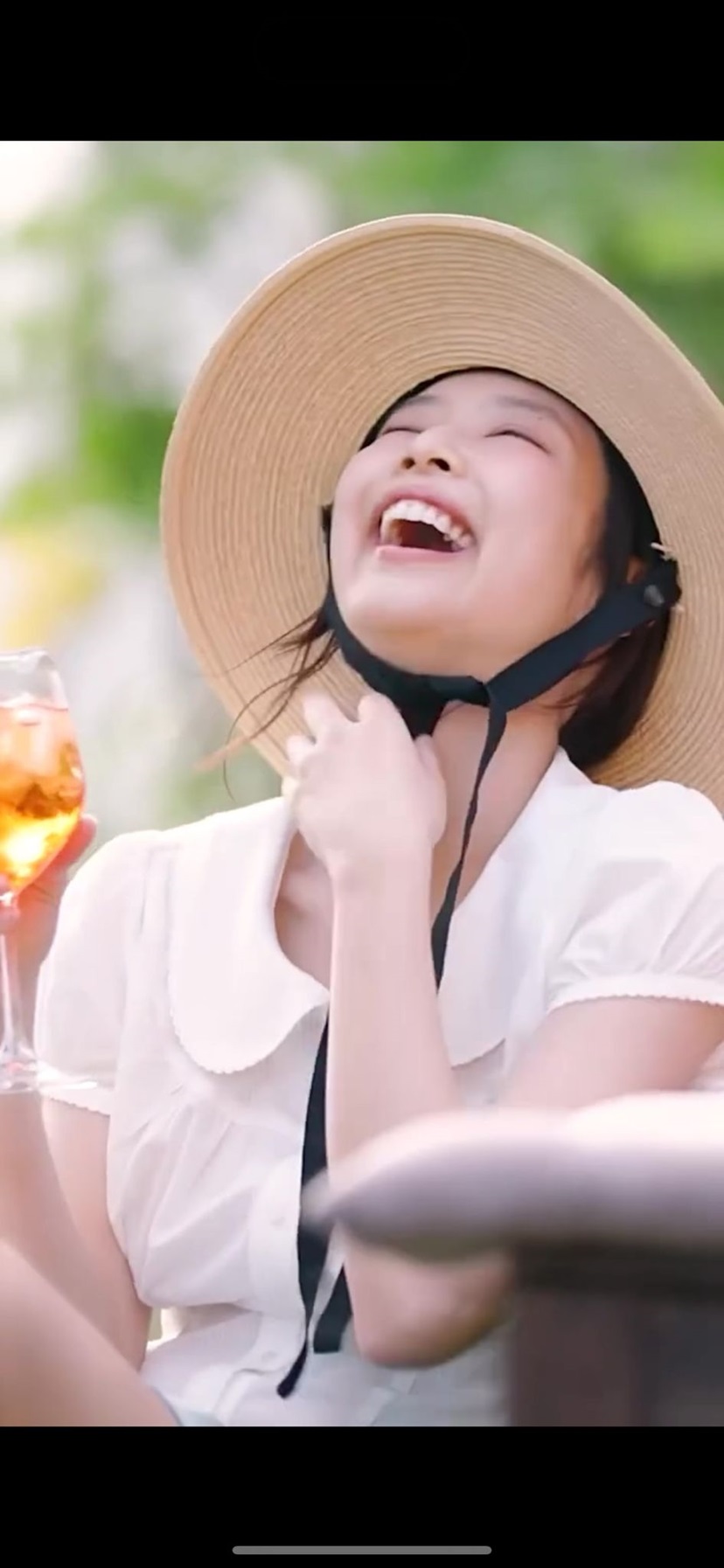 Jennie delle BlackPink  a Paliano presso Donna  Vittori - Borgo Agricolo