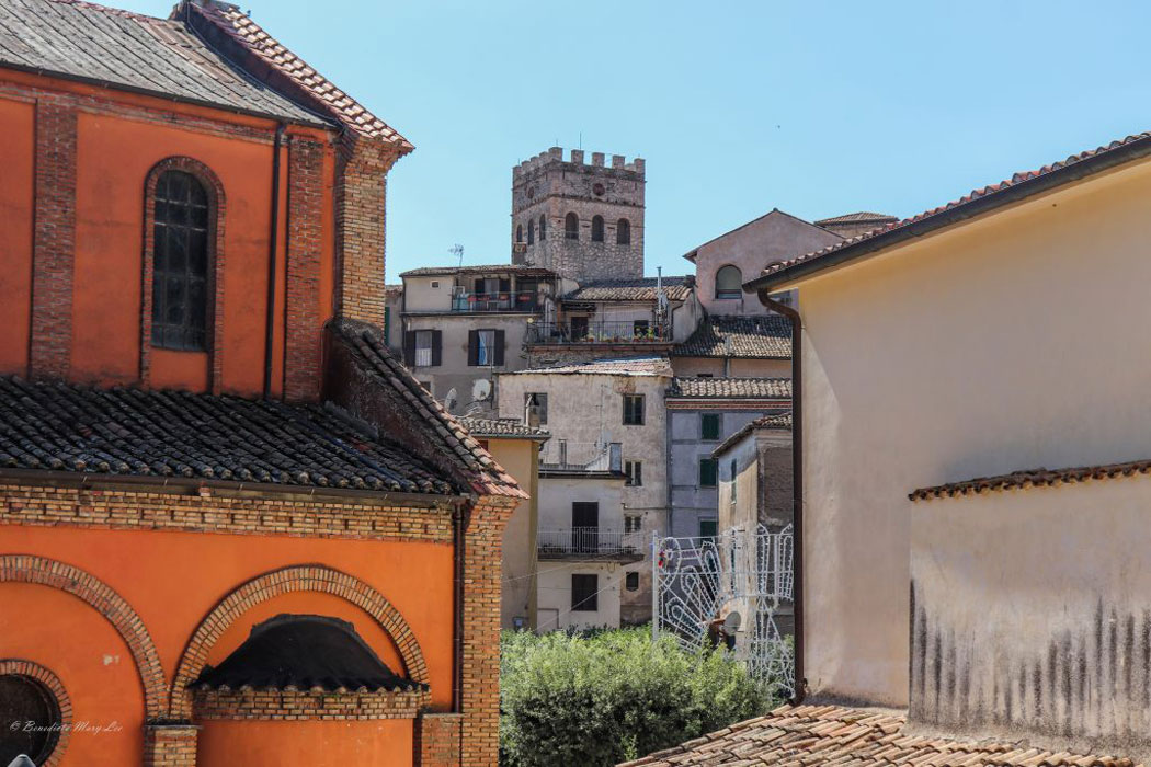 8 October: Radio Radio features Roviano on its “Amico Comune” series