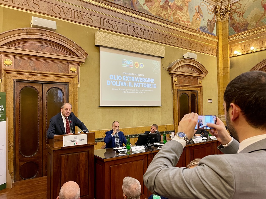 Sottosegretario Patrizio La Pietra