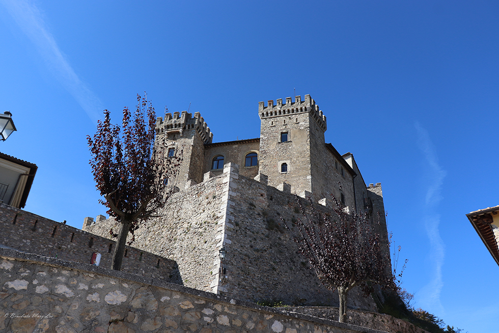 Collalto Sabino. Il castello baronale