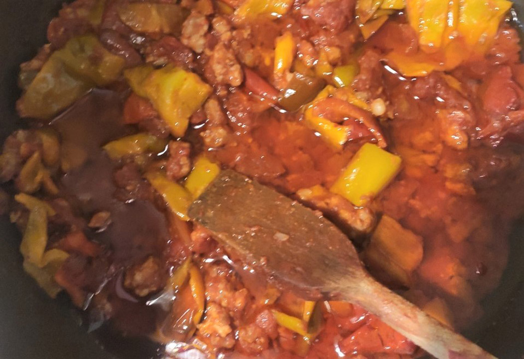 La Pasta con Salsiccia e Peperoni di Napoli