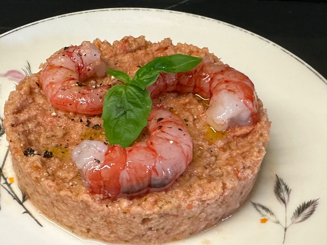 Bread and tomato