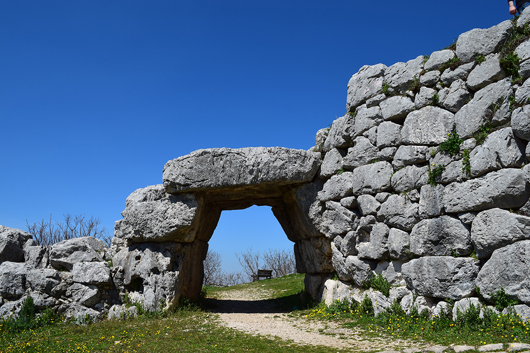 Segni. Porta Saracena