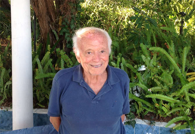 Ipertoni delle corde di budello nel tempo