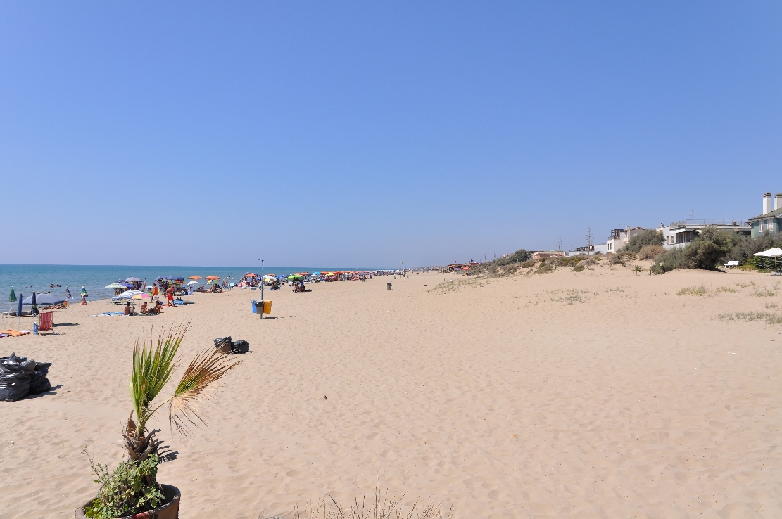 Pomezia. La spiaggia e il mare di Torvaianica