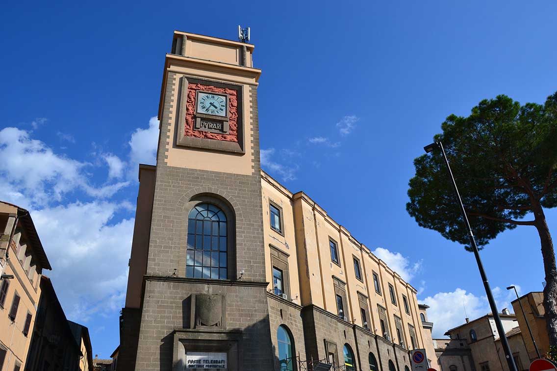 Viterbo. Palazzo delle Poste