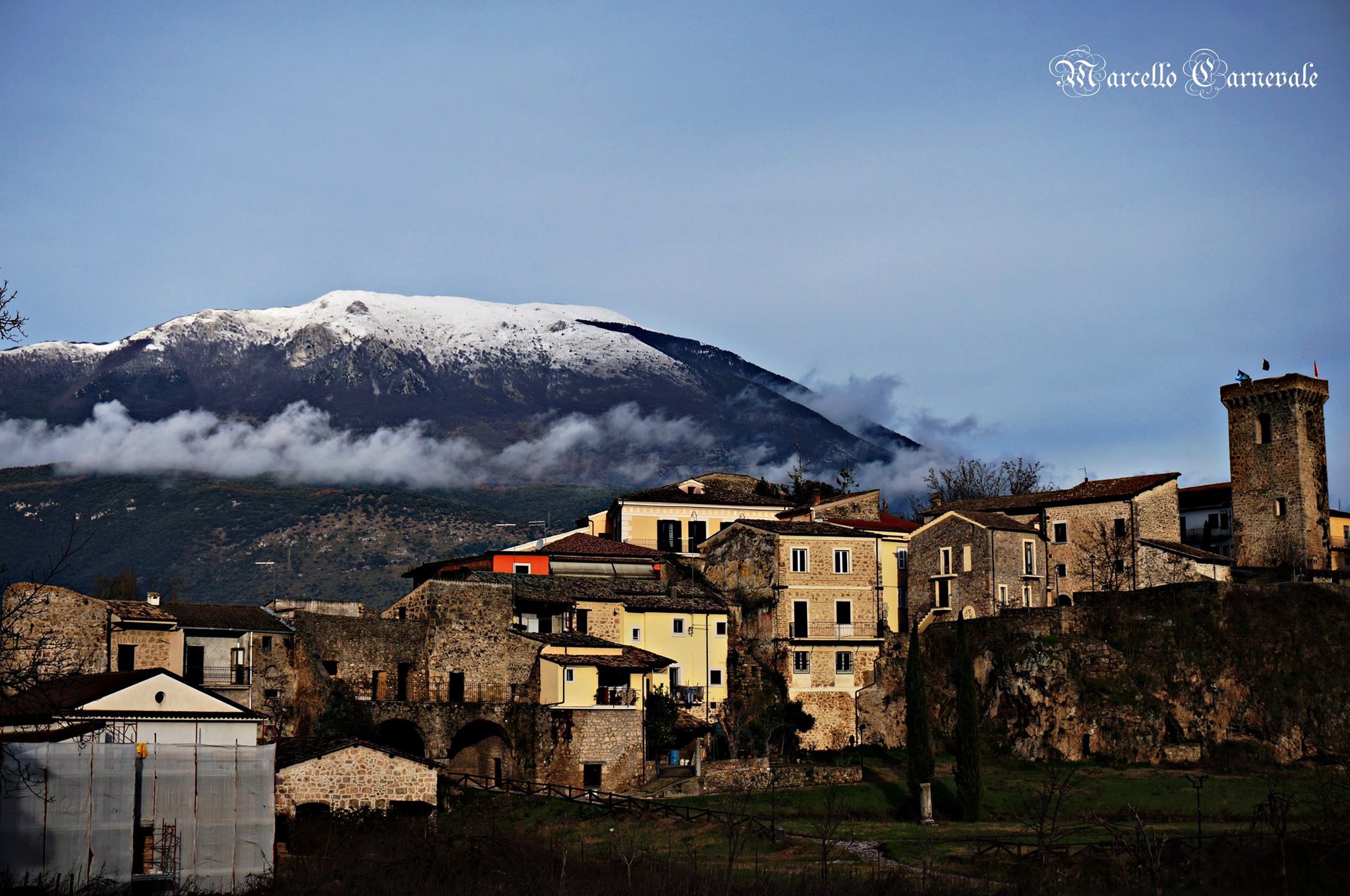 10 September: Radio Radio features Aquino on its “Amico Comune” series