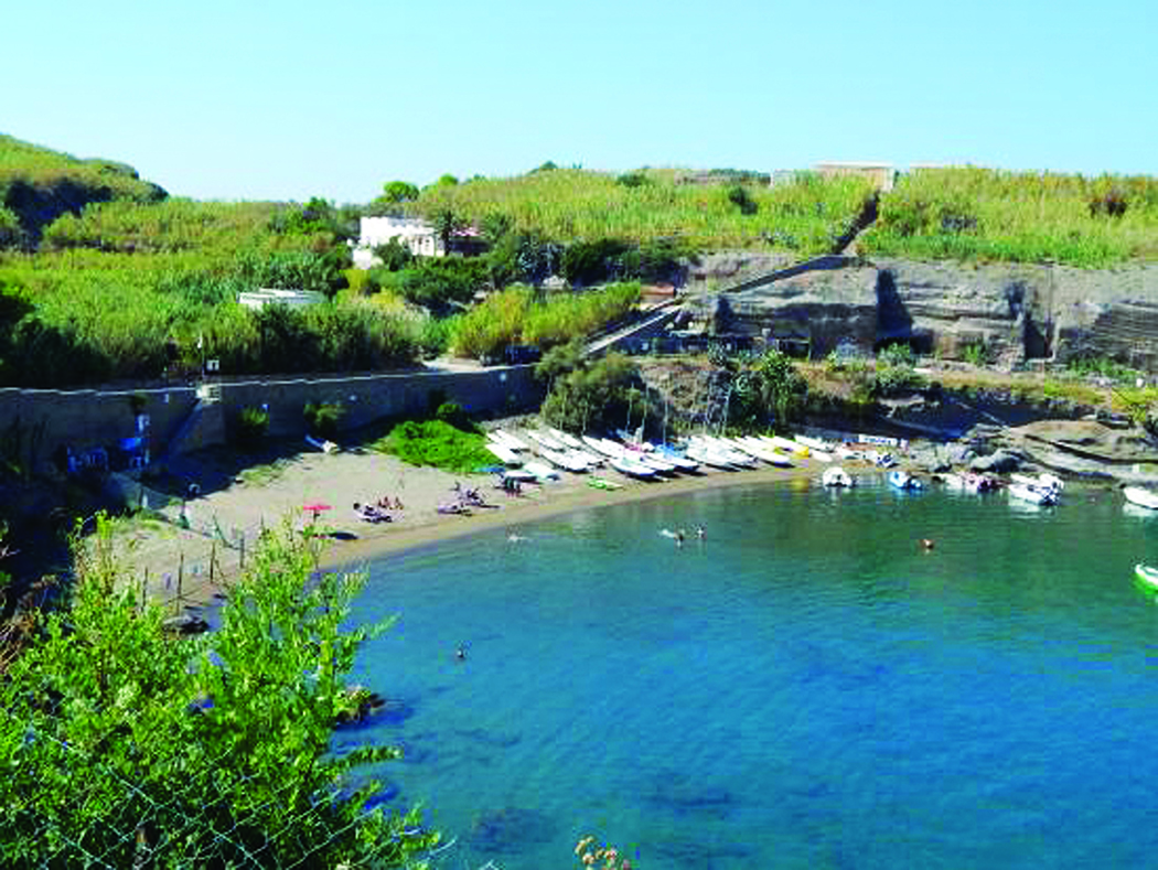 Ventotene. Cala Rossano