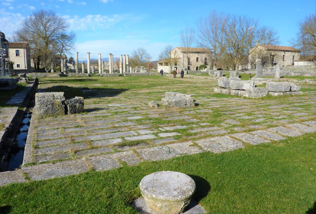 Saepinum. A superb ancient city in Molise