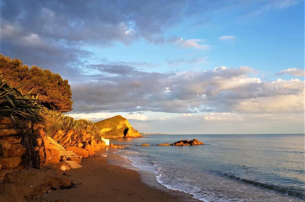 An unlikely logbook from the Beach of Timpi Russi in Sciacca