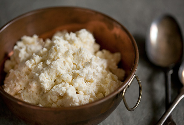 La tradizione dello Scottone nelle mani di un giovane Pastore