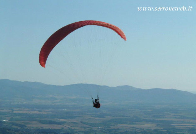 Serrone. Parapendio sul Monte Scalambra